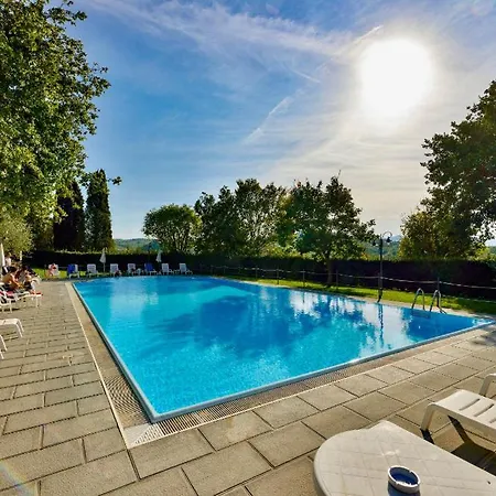 Popoltaio-schiacciato Sleeps 6 Pool T762675 아파트