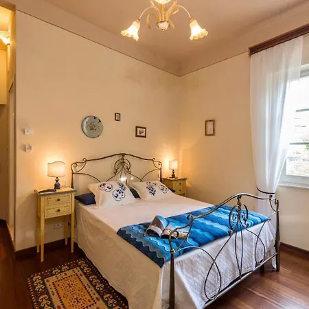 Popoltaio-schiacciato Sleeps 6 Pool T762675 *
